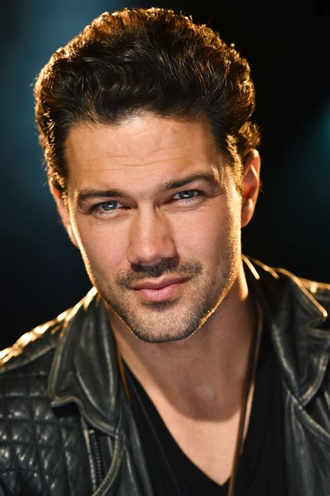 pictures of ryan paevey